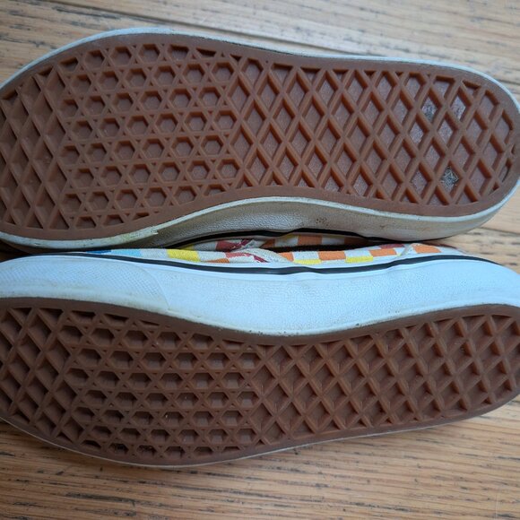 Vans kids size 3 slip on rainbow chekered - Picture 2 of 2